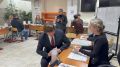 Мэр Тюмени Максим Афанасьев уже сделал свой выбор — проголосовал на участке