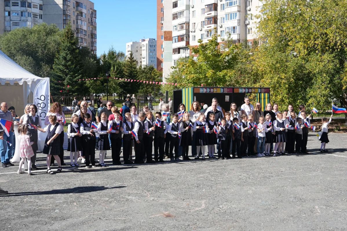 У школы № 70 пахло домом — она стала сердцем гастрономического фестиваля У школы № 70 пахло домом — она стала сердцем гастрономического фестиваля