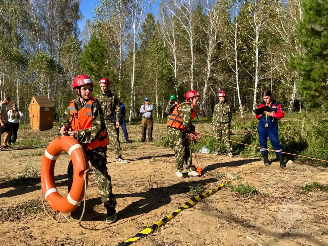 Завершился второй день областных соревнований «Школа безопасности» на Кубок Героя России В.И. Шарпатова Завершился второй день областных соревнований «Школа безопасности» на Кубок Героя России В.И. Шарпатова