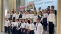 Мир похож на цветной луг, если рядом с тобой друг! И если он рядом на сцене!