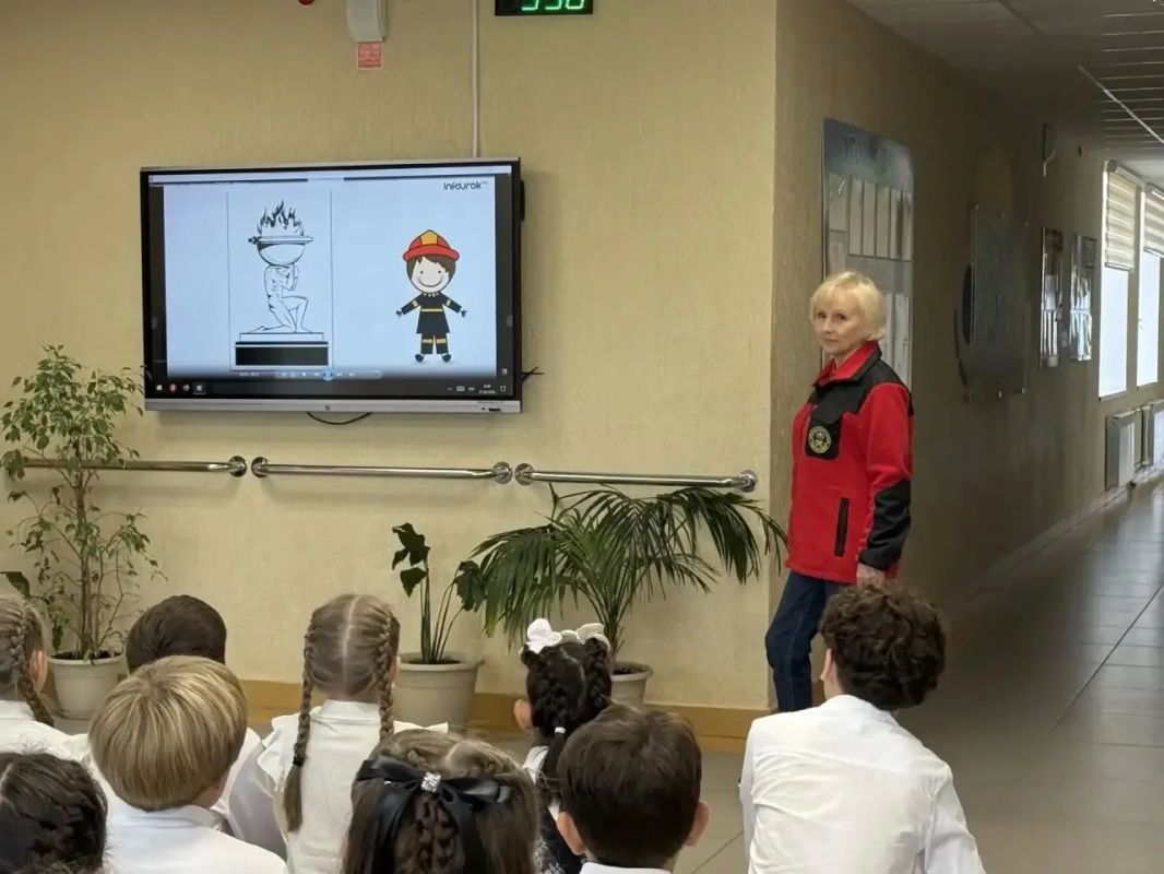 Огонь — не игрушка: в посёлке Андреевском для детей провели урок пожарной безопасности