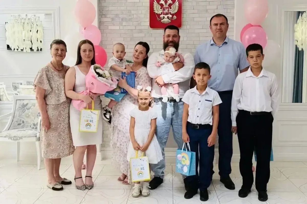 На рабочей коллегии обсудили поддержку многодетных - минувший День многодетной семьи хороший повод вернуться к разговору На рабочей коллегии обсудили поддержку многодетных - минувший День многодетной семьи хороший повод вернуться к разговору
