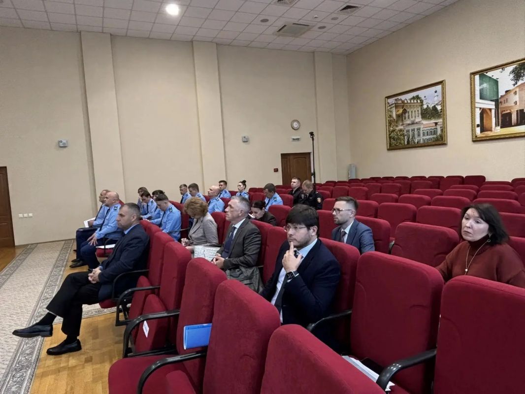 Сегодня под председательством прокурора Тюменской области Александра Попова состоялось заседание межведомственной рабочей группы, на котором рассмотрены вопросы исполнения уполномоченными органами власти мероприятий... Сегодня под председательством прокурора Тюменской области Александра Попова состоялось заседание межведомственной рабочей группы, на котором рассмотрены вопросы исполнения уполномоченными органами власти мероприятий...