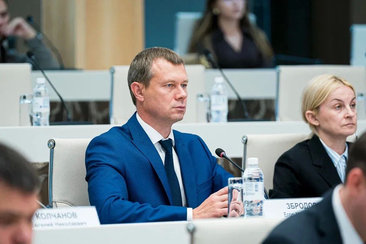 Руслан Кухарук: Провел расширенное заседание Правительства Югры с участием глав всех 22 муниципалитетов автономного округа Руслан Кухарук: Провел расширенное заседание Правительства Югры с участием глав всех 22 муниципалитетов автономного округа