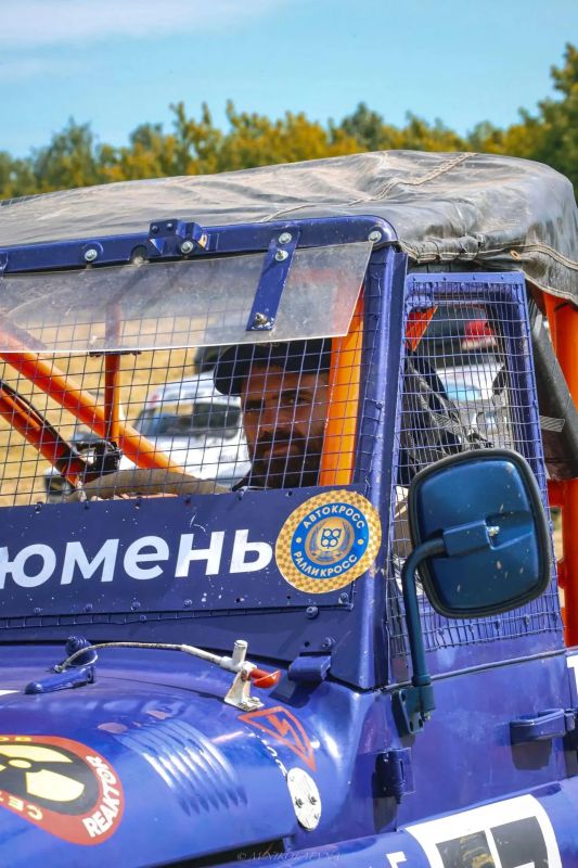 Тюменский пилот Евгений Постников завоевал бронзу чемпионата России по автокроссу Тюменский пилот Евгений Постников завоевал бронзу чемпионата России по автокроссу