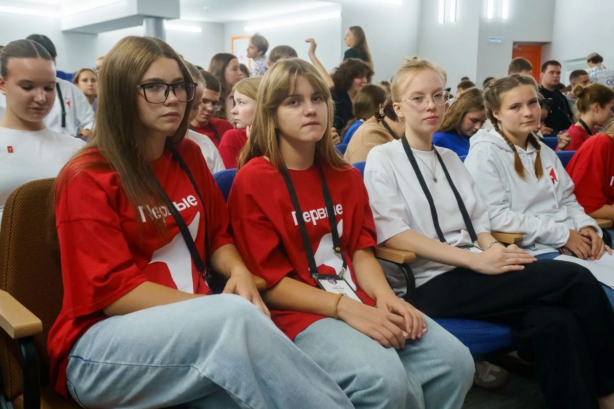 Будущие «акулы пера»: в Тюмени завершился региональный слёт «Медиаволна» Будущие «акулы пера»: в Тюмени завершился региональный слёт «Медиаволна»