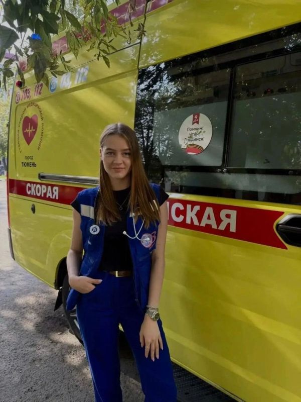 В Тюмени бригада скорой помощи приняла роды прямо в автомобиле – мальчик родился за считанные минуты до прибытия в перинатальный центр