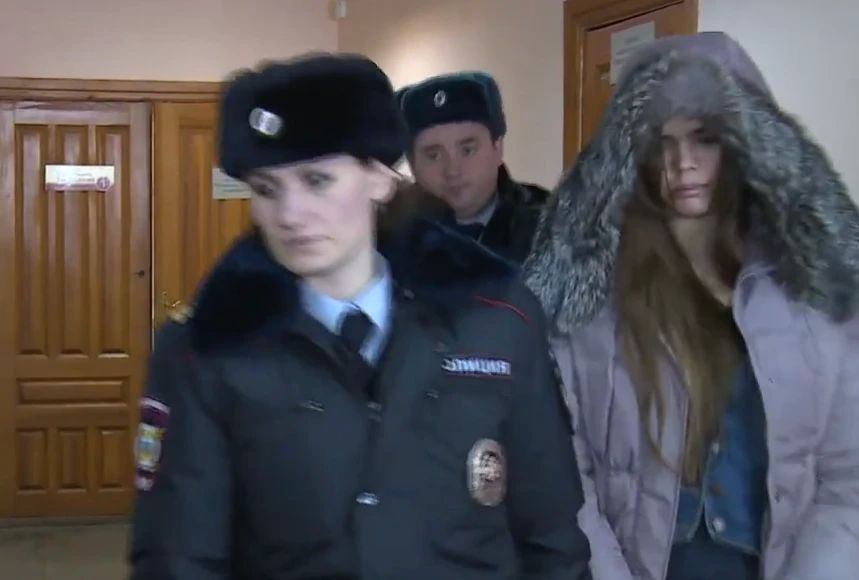 Стало известно, как сложилась судьба тюменской няни, которая убила ребенка из-за голосов в голове и желания "спасти мир" Стало известно, как сложилась судьба тюменской няни, которая убила ребенка из-за голосов в голове и желания "спасти мир"