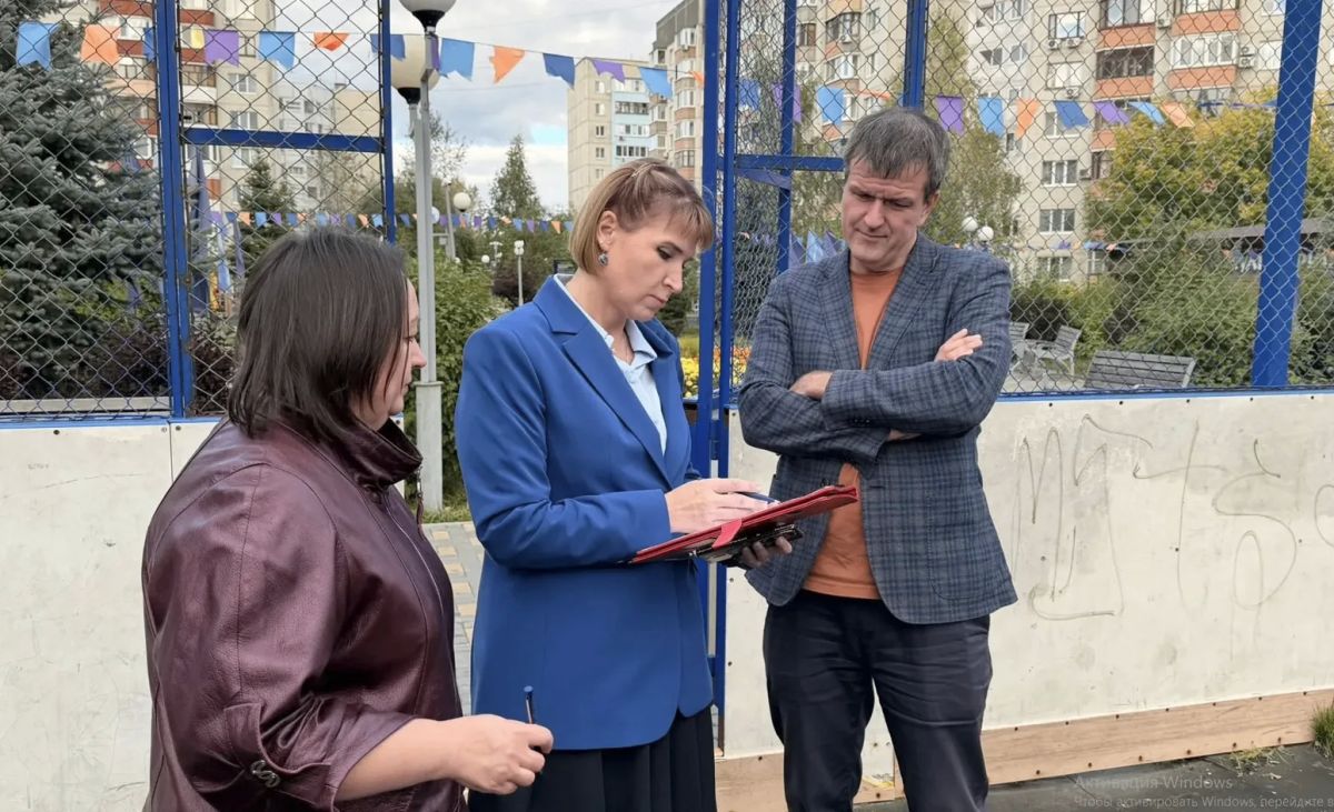 В Восточном административном округе Тюмени после планового ремонта открылся сквер Семейный, расположенный на пересечении улиц Широтной, 129 и Моторостроителей, 14