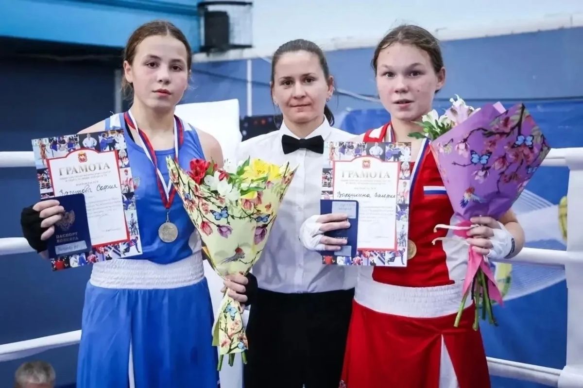 Спортсменки из Тюменской области завоевали медали на межрегиональных соревнованиях по боксу