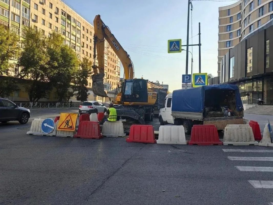 В Тюмени ограничено движение на улице Профсоюзной В Тюмени ограничено движение на улице Профсоюзной