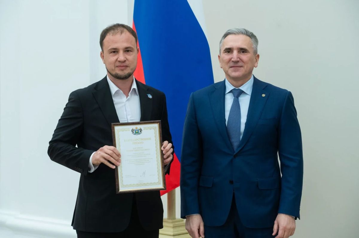 Сегодня наш губернатор Александр Моор встретился с участниками проекта «Доброслужащий» Сегодня наш губернатор Александр Моор встретился с участниками проекта «Доброслужащий»