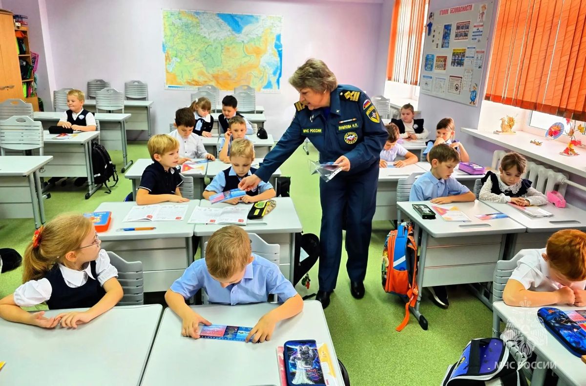 Правила безопасности на осенних водоёмах Правила безопасности на осенних водоёмах