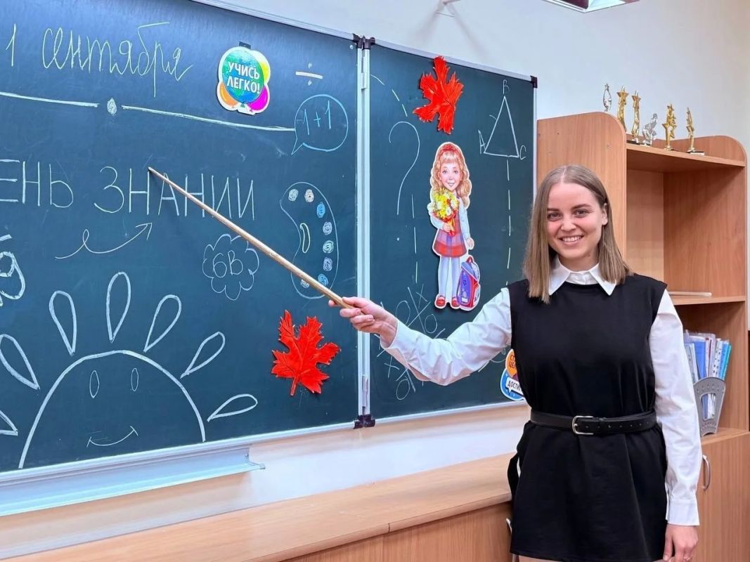 Дорогие наши учителя, наставники, ветераны педагогического труда! Сердечно поздравляю вас с Днём учителя! Дорогие наши учителя, наставники, ветераны педагогического труда! Сердечно поздравляю вас с Днём учителя!