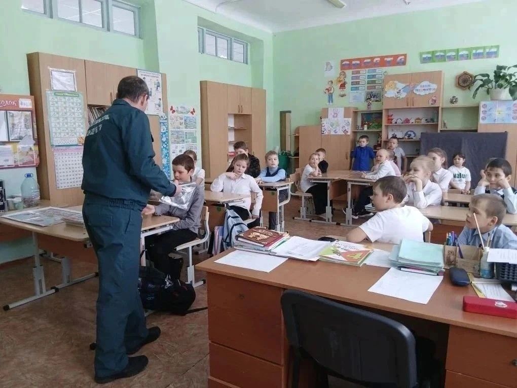 Урок безопасности в школе села Большая Ченчерь