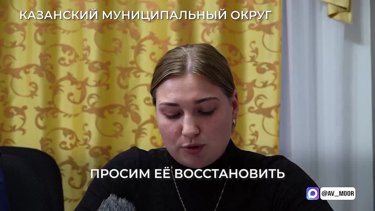 Ремонт дороги, парковка и помощь многодетной семье: Александр Моор провел личный прием граждан
