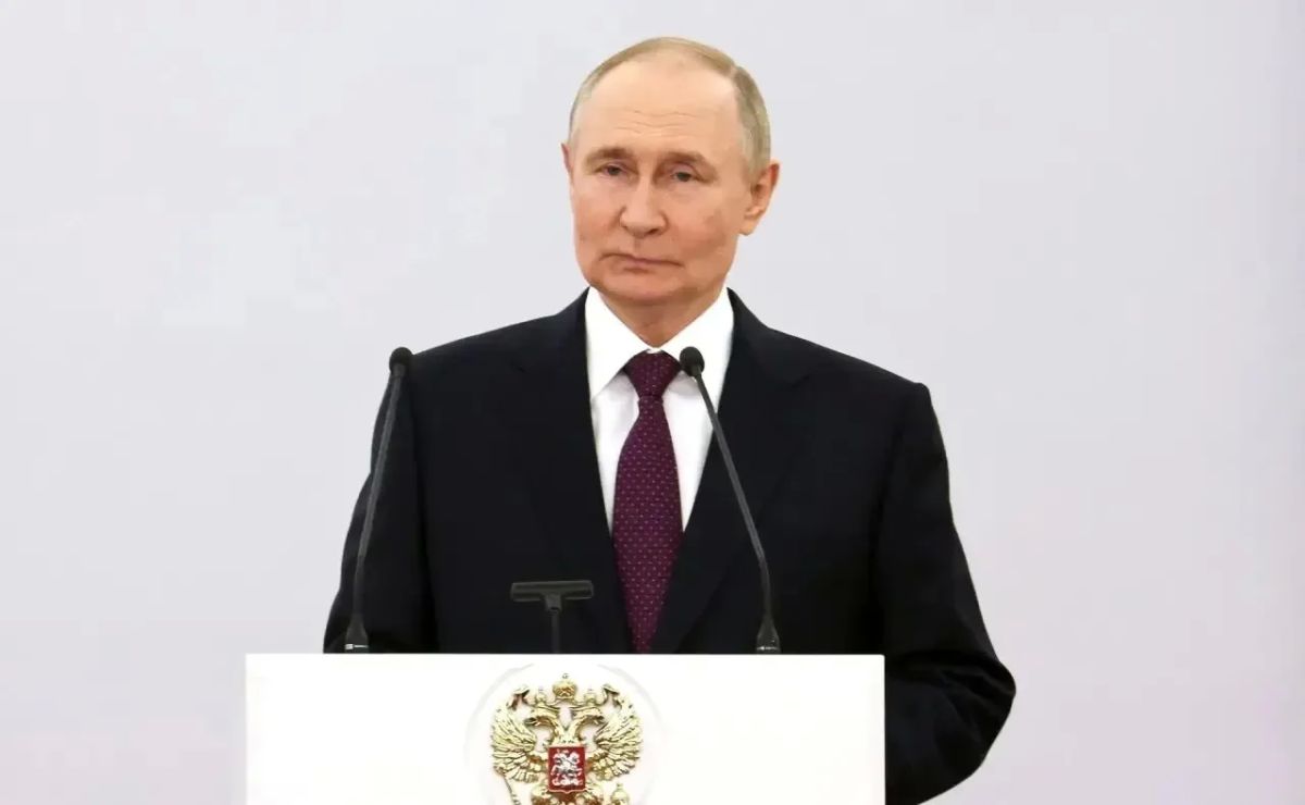 Руслан Кухарук: Сегодня свой День рождения отмечает Президент России Владимир Владимирович Путин! Следуя заданному им курсу, наша страна, сплотившись вокруг национального лидера, укрепляет суверенитет, отстаивает позиции на...