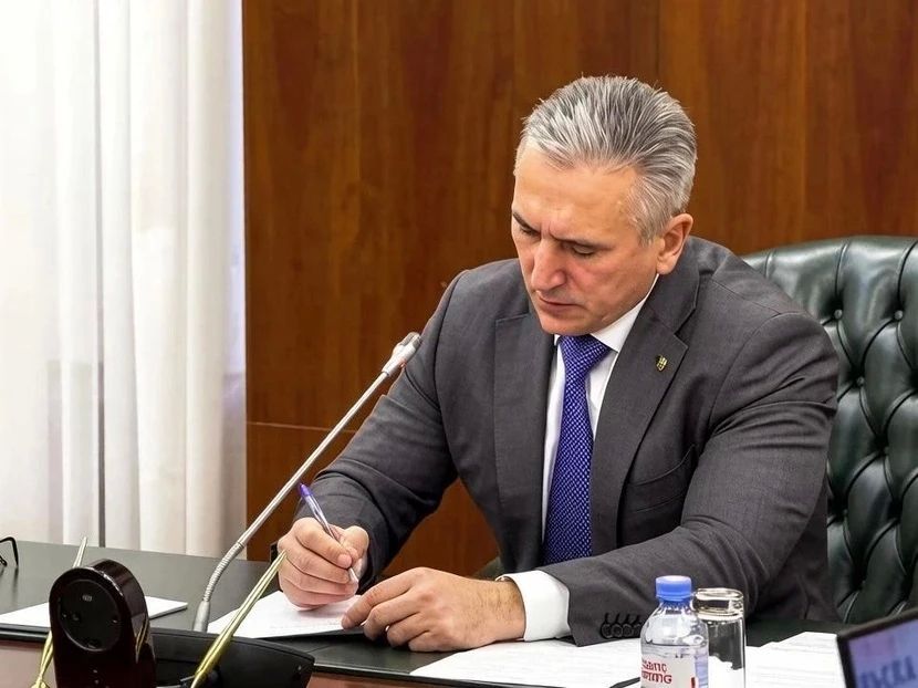Губернатор региона Александр Моор провёл очередную встречу с земляками