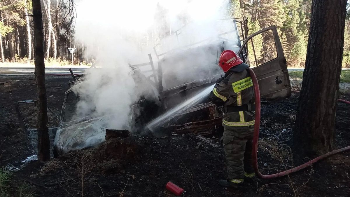 «СТОЛКНОВЕНИЕ ДВУХ „ГАЗЕЛЕЙ“ НА САЛАИРСКОМ ТРАКТЕ: ОБОШЛОСЬ БЕЗ ПОСТРАДАВШИХ» «СТОЛКНОВЕНИЕ ДВУХ „ГАЗЕЛЕЙ“ НА САЛАИРСКОМ ТРАКТЕ: ОБОШЛОСЬ БЕЗ ПОСТРАДАВШИХ»