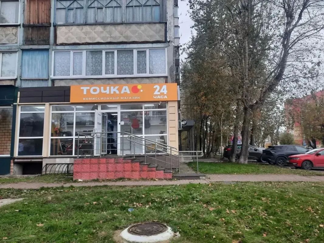 Сотрудники полиции устанавливают личность мужчины, который 25 сентября в комиссионном магазине «Точка», расположенном по ул. Пермякова, д. 53. г. Тюмени приобрел игровую приставку «Sony PlayStation 5 Slim» с серийным номером...