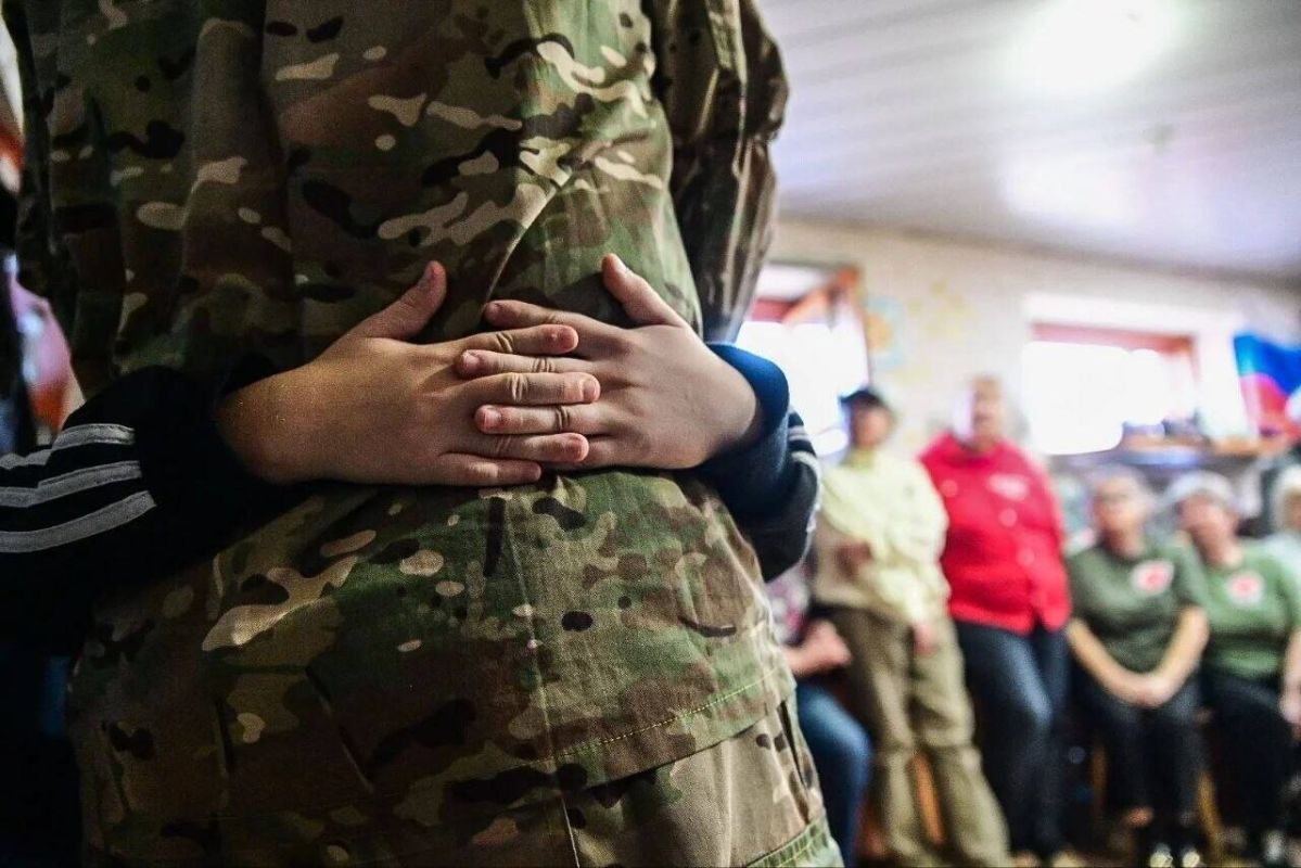 Боец СВО из Тюмени с позывным Далмат пишет песни с помощью нейросетей Боец СВО из Тюмени с позывным Далмат пишет песни с помощью нейросетей