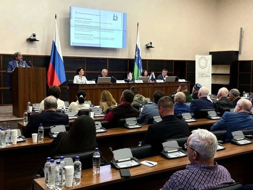 Общественная палата Тюменской области обсудила развитие наставничества в условиях реформы образования