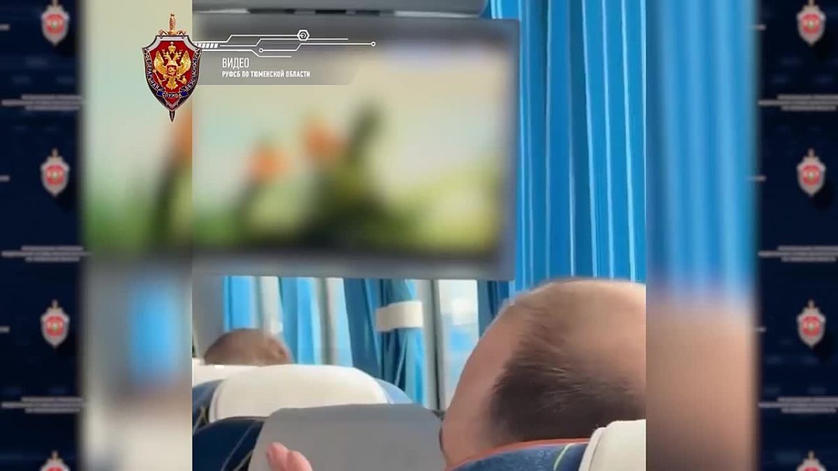 Водитель автобуса в Новом Уренгое (ЯНАО) транслировал на мониторах в салоне автобуса материалы, содержащие призывы к терроризму
