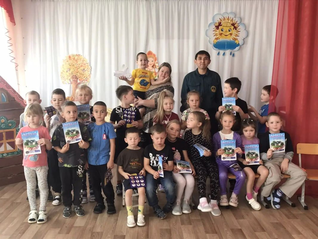 ПОЖАРНЫЕ ТЮМЕНСКОЙ ОБЛАСТИ НАУЧИЛИ ДЕТЕЙ ПРАВИЛАМ БЕЗОПАСНОСТИ