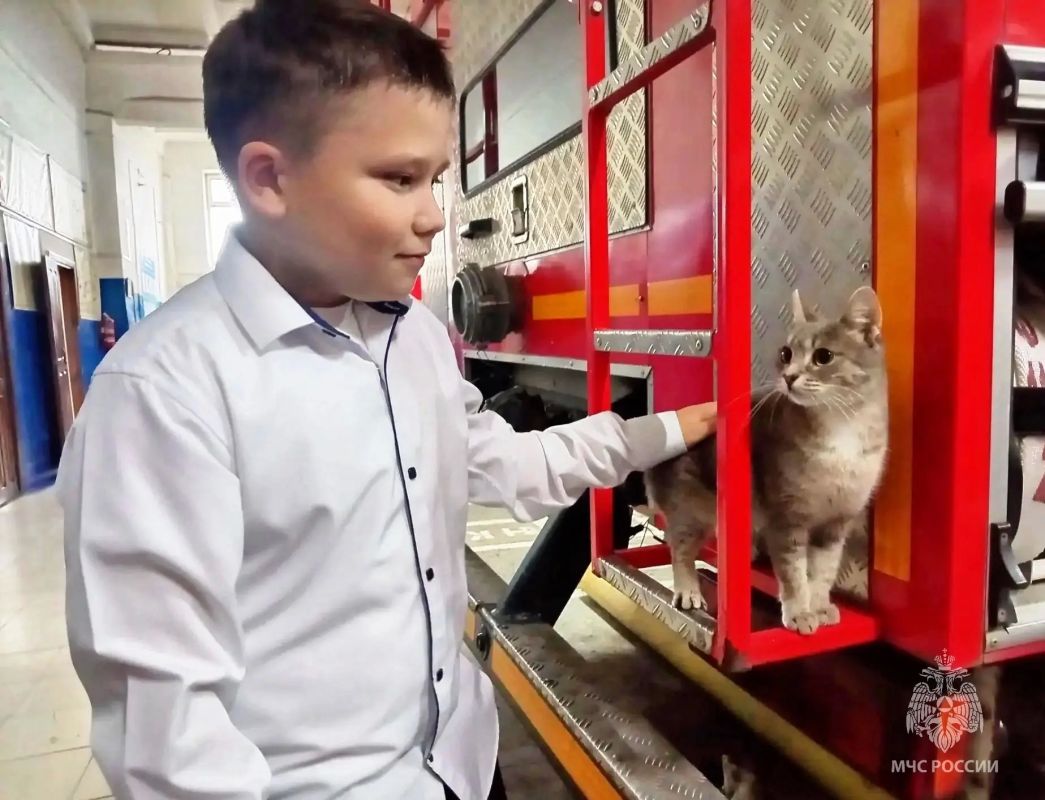 Омутинским школьникам о работе пожарных! Омутинским школьникам о работе пожарных!