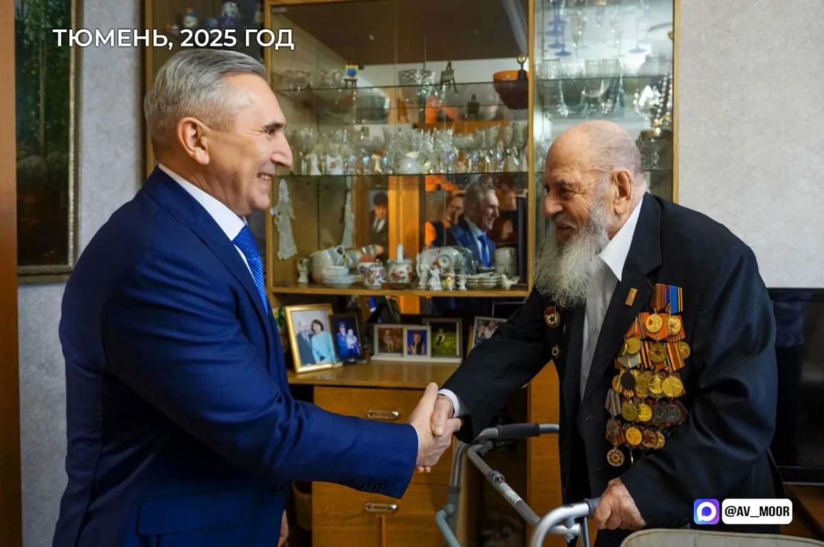 Участник Великой Отечественной войны Михаил Костюрин отмечает 103-летие