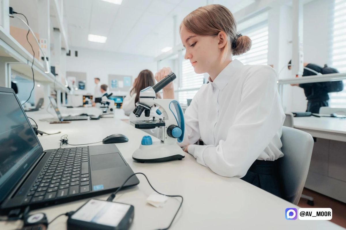Тюменские школьники могут представить проекты в сфере энергетики и ЖКХ в конкурсе для юных учёных