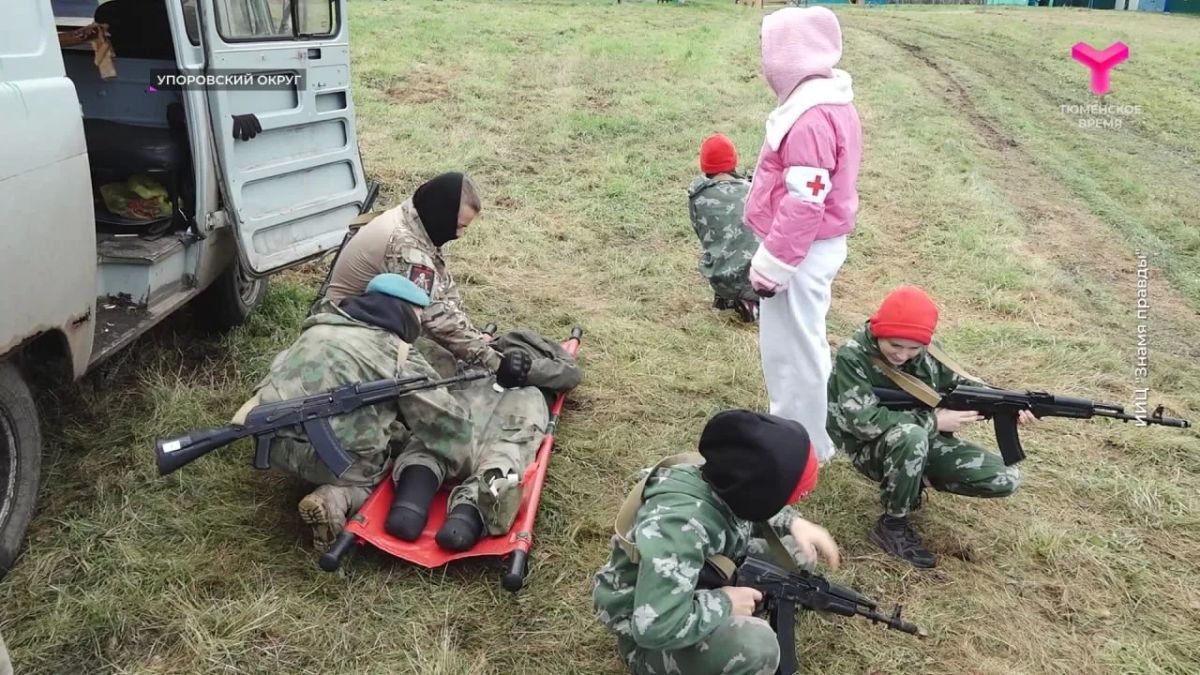 Юные патриоты испытали себя в полевых условиях Юные патриоты испытали себя в полевых условиях