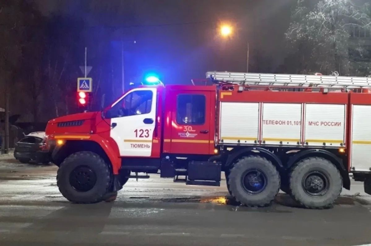 За минувшие сутки пожарные подразделения Тюменской области пять раз выезжали на техногенные пожары