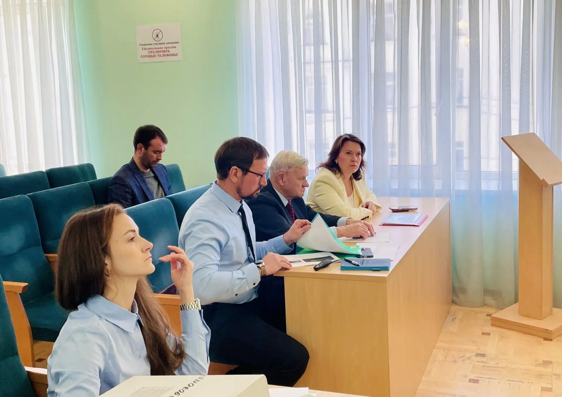 Сегодня в Департаменте АПК прошло заседание рабочей группы, созданной по решению Научно-технического совета Сегодня в Департаменте АПК прошло заседание рабочей группы, созданной по решению Научно-технического совета