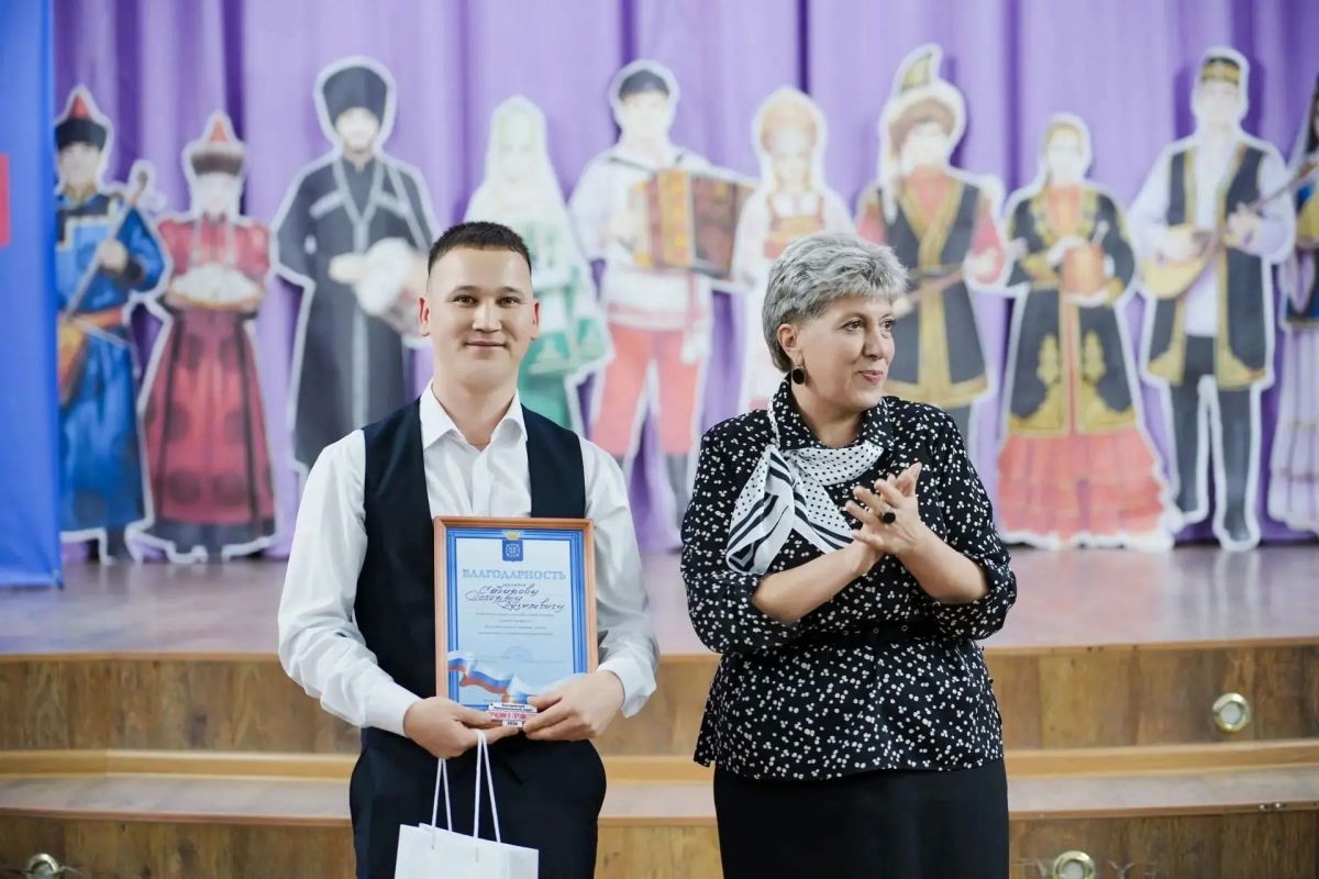 В Ялуторовском округе определили победителей Конкурса среди работающей молодежи В Ялуторовском округе определили победителей Конкурса среди работающей молодежи