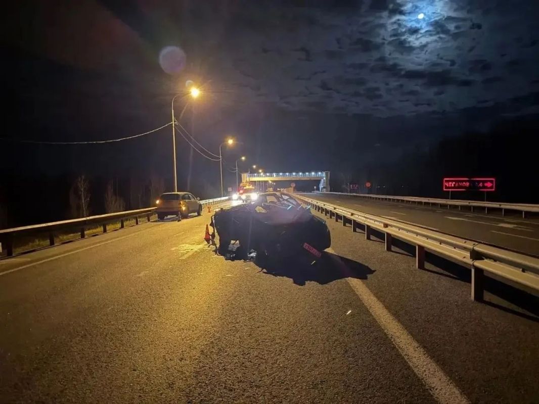 Трое подростков устроили погоню от ДПС и попали в аварию