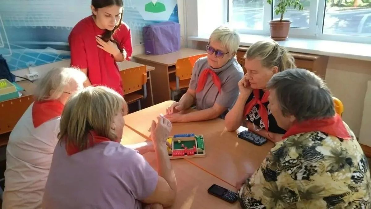 Школьники региона участвуют в проекте «Активное долголетие по-тюменски» Школьники региона участвуют в проекте «Активное долголетие по-тюменски»