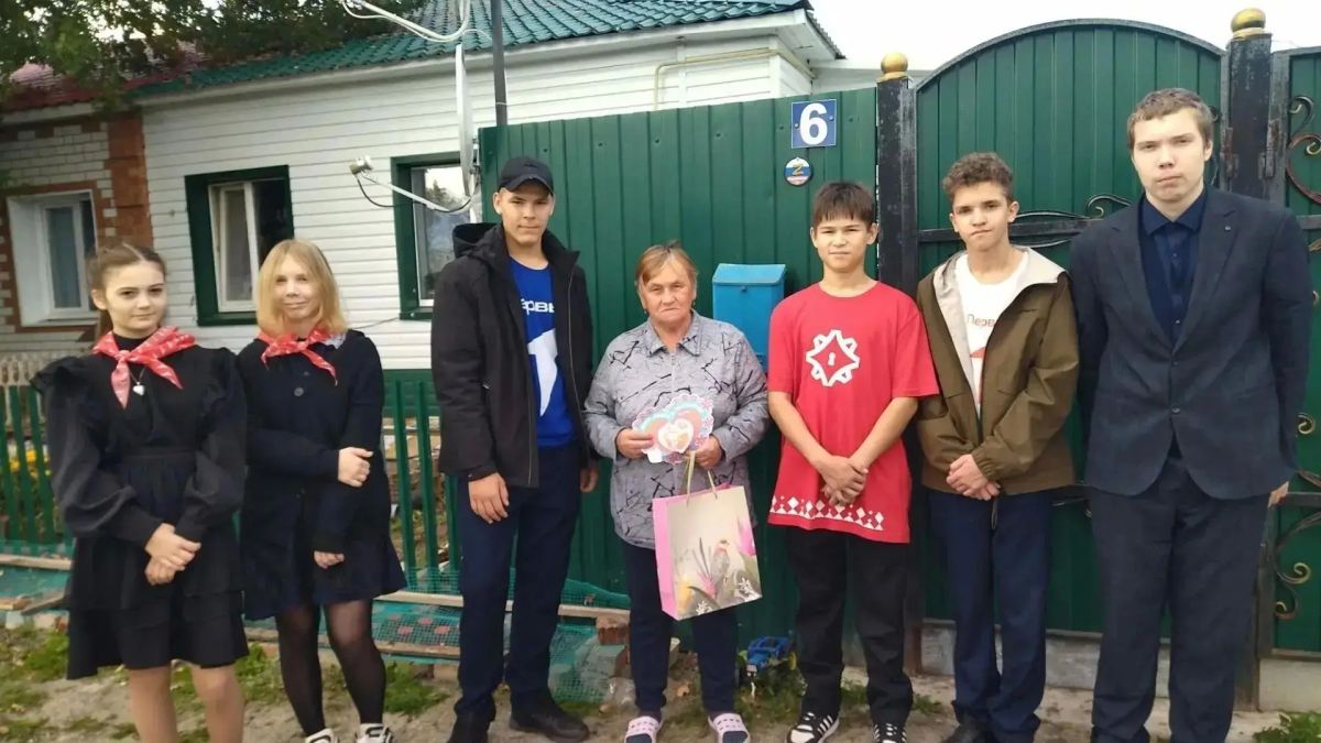 Школьники региона участвуют в проекте «Активное долголетие по-тюменски» Школьники региона участвуют в проекте «Активное долголетие по-тюменски»