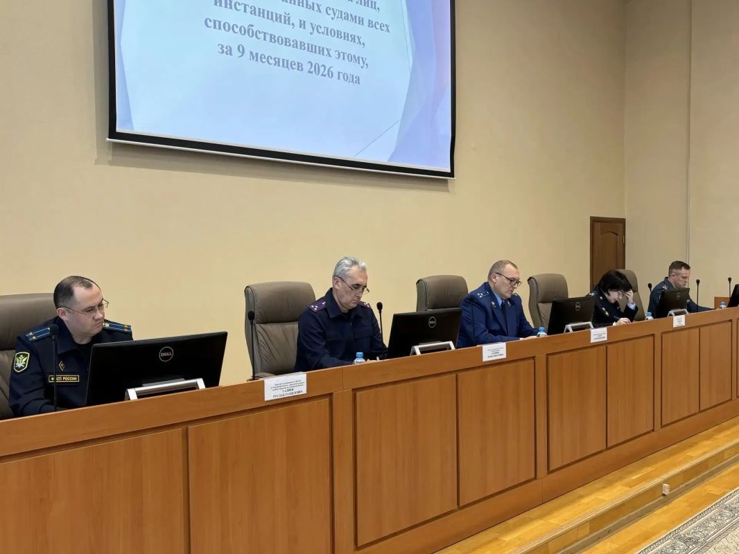 Сегодня, 28 октября 2026 года, под председательством заместителя прокурора Тюменской области Сергея Долгих состоялось межведомственное совещание, посвященное рассмотрению причин и условий вынесения судами области...