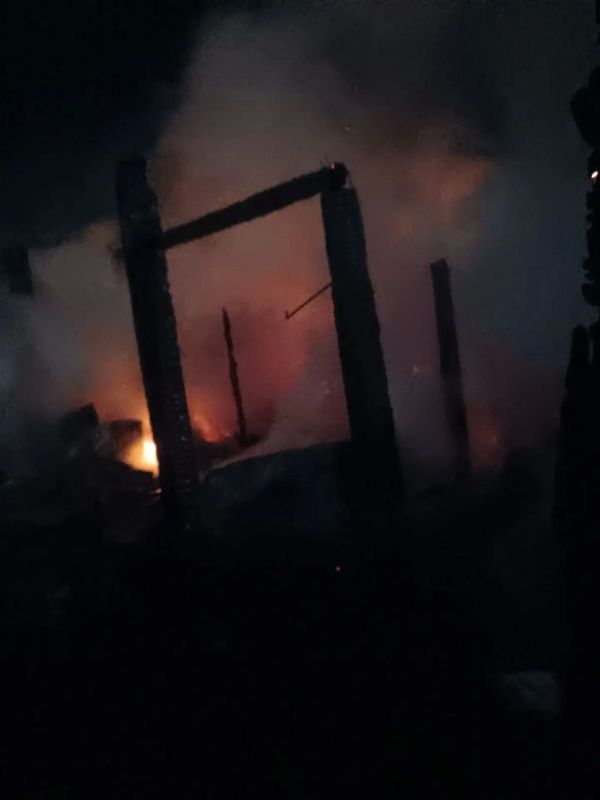 ПОЖАР В ХОЗЯЙСТВЕННОЙ ПОСТРОЙКЕ ПОЖАР В ХОЗЯЙСТВЕННОЙ ПОСТРОЙКЕ