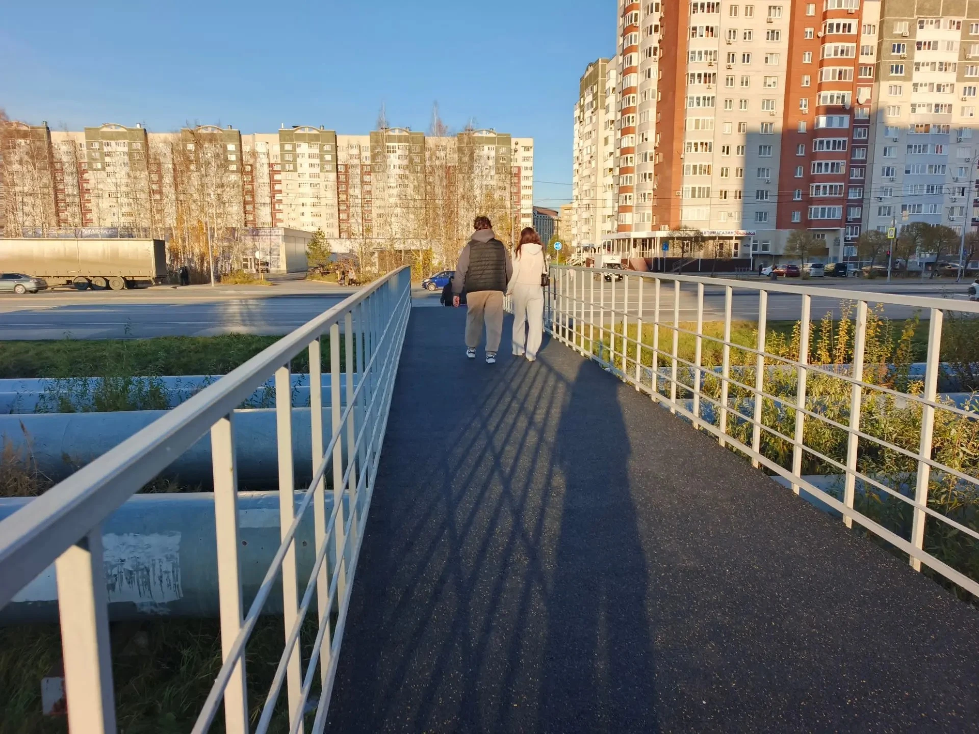 В Тюмени завершён текущий ремонт пешеходного перехода на улице Широтной, 190