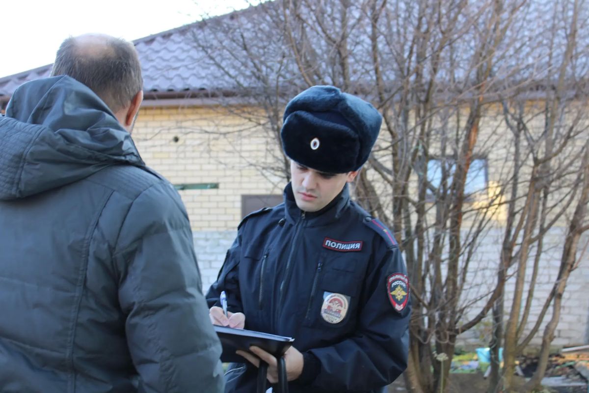 Младший лейтенант полиции из Межмуниципального отдела МВД России «Ялуторовский» первый год выполняет служебные обязанности участкового уполномоченного Младший лейтенант полиции из Межмуниципального отдела МВД России «Ялуторовский» первый год выполняет служебные обязанности участкового уполномоченного